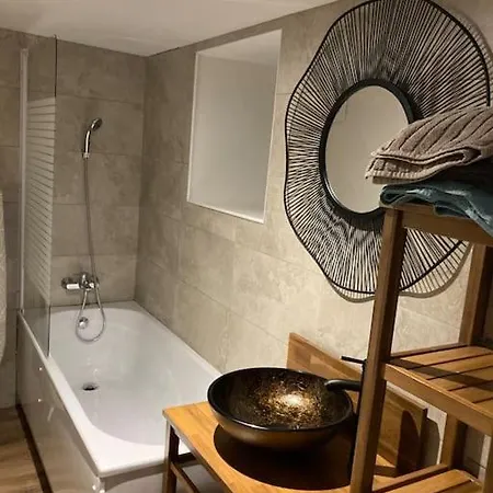 A Avec Piscine - 3 *